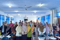 Foto bersama di kegiatan Parenting Class TK ABA Ciamis. (FOTO: Yuli R)